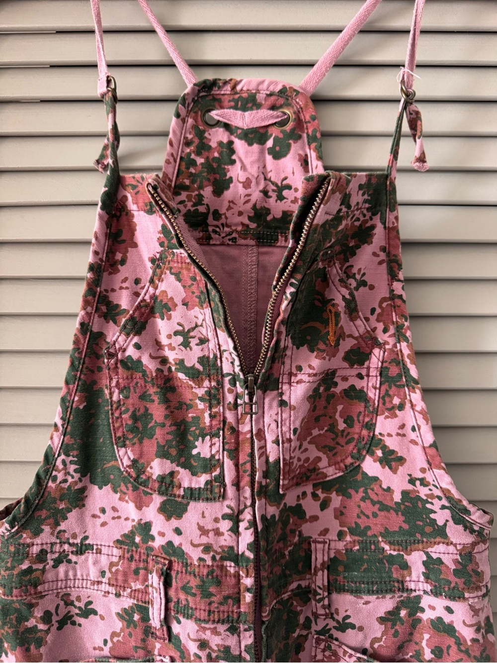 Anthropologie Pilcro | Pink & Olive Camo Painters Overalls ~ US 27 - Picture 10 of 13